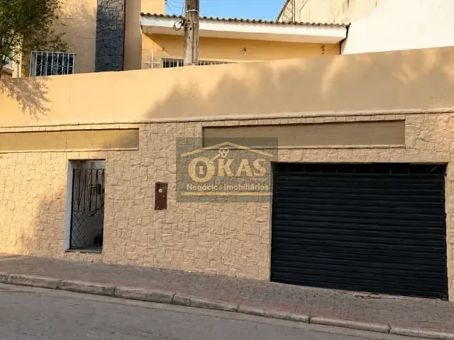 Casa com 400m² 3 quartos e 2 banheiros, à venda, no bairro Centro em Poá