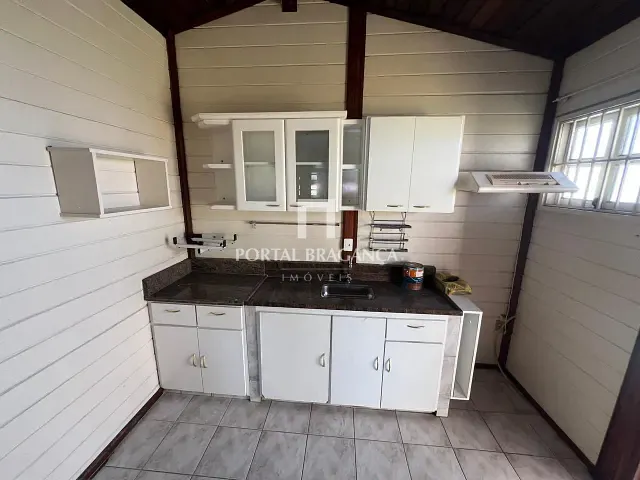 Casa com 180m² 2 quartos e 2 banheiros, à venda, no bairro Santa Luzia em Bragança Paulista