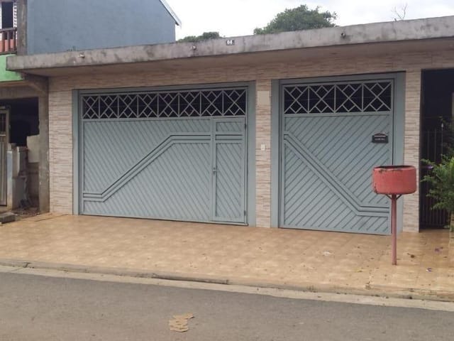 Casa com 315m² 3 quartos e 2 banheiros, à venda, no bairro Altos de Caucaia (Caucaia do Alto) em Cotia