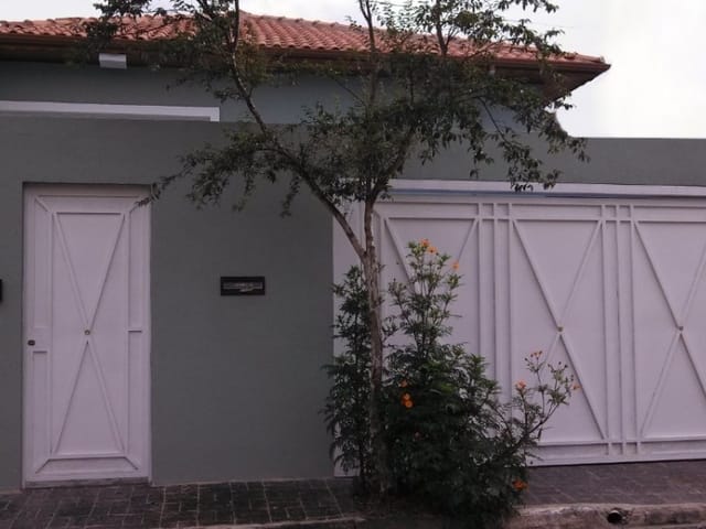 Casa com 170m² 4 quartos e 3 banheiros, à venda ou para alugar, no bairro Planalto Paulista em São Paulo