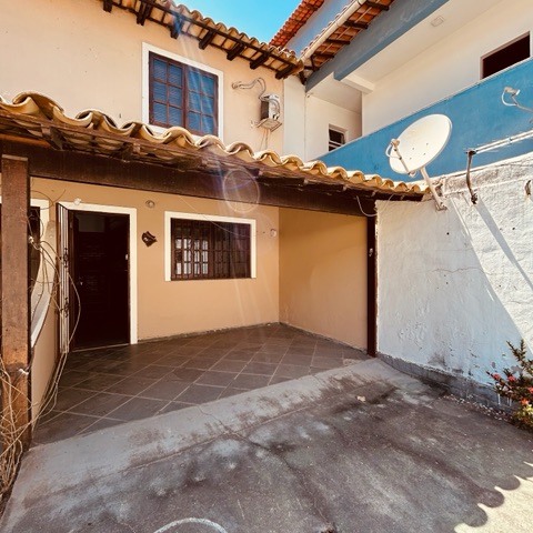 Casa 2 quartos e 3 banheiros, à venda, no bairro Gamboa em Cabo Frio
