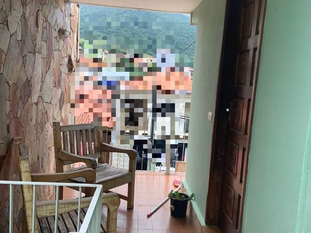 Casa com 300m² 4 quartos e 2 banheiros, à venda, no bairro Centro em Extrema