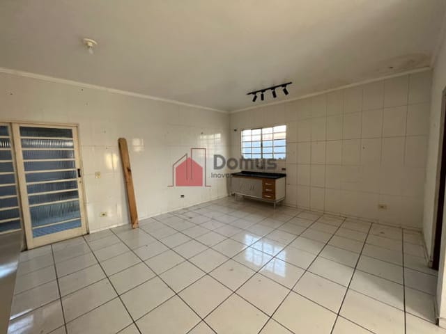 Casa com 144m², à venda, no bairro Laerte Assunção em Pindamonhangaba