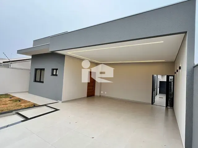 Casa com 300m² 3 quartos e 3 banheiros, à venda, no bairro Residencial Belmonte em Rolândia
