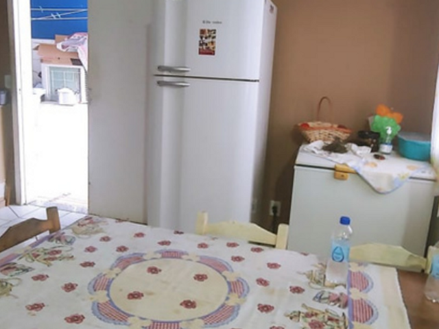 Casa com 275m² 3 quartos e 1 banheiro, à venda, no bairro Meia Praia em Itapema