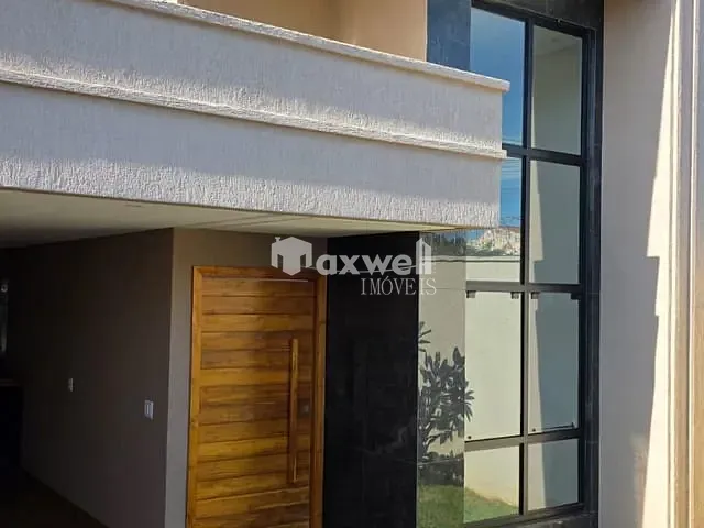 Casa com 209m² 3 quartos e 2 banheiros, à venda, no bairro Cardoso em Aparecida de Goiânia