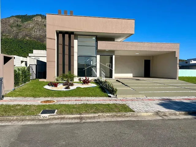 Casa com 385m² 4 quartos e 1 banheiro, à venda, no bairro Inoã (Inoã) em Maricá