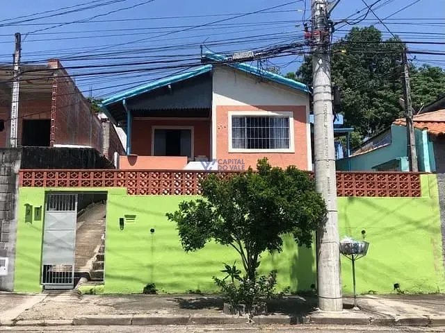 Casa com 312m² 3 quartos e 1 banheiro, à venda, no bairro Vila São Benedito em São José dos Campos