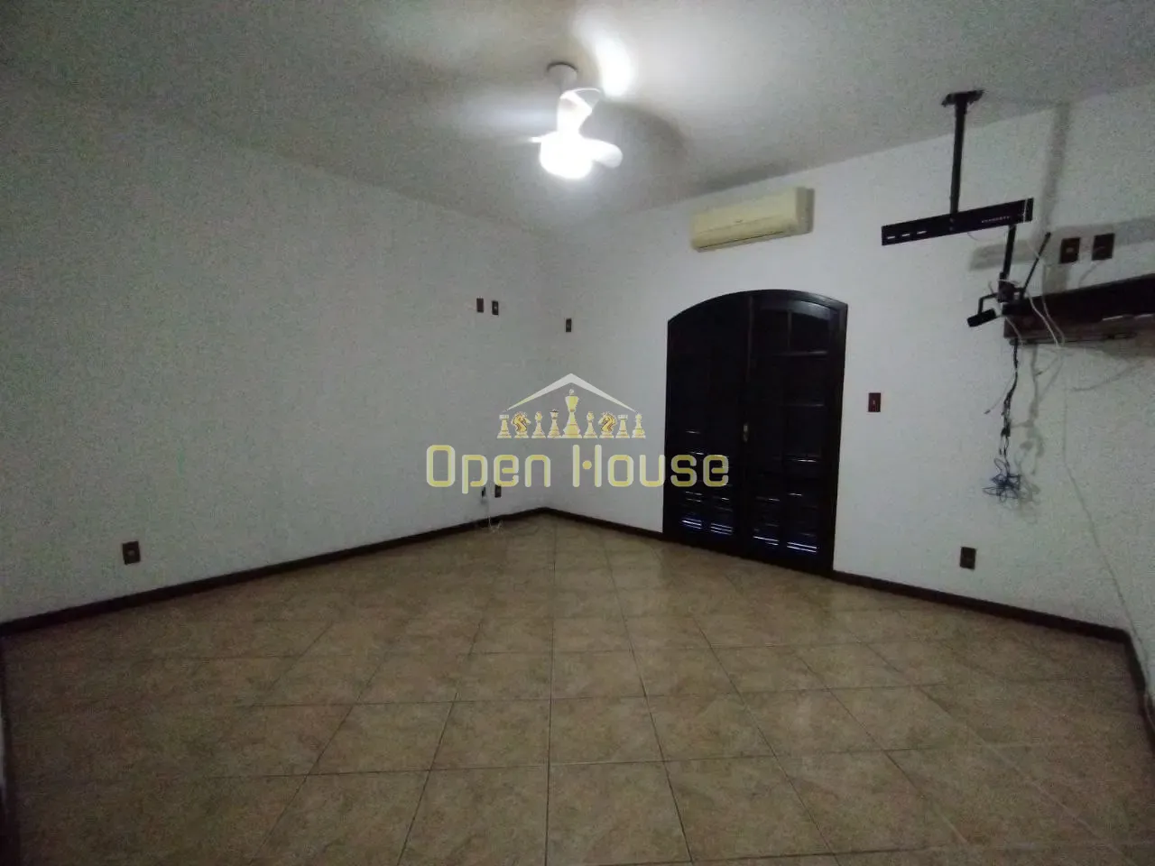 Casa, 4 quartos, 250 m² - Foto 13