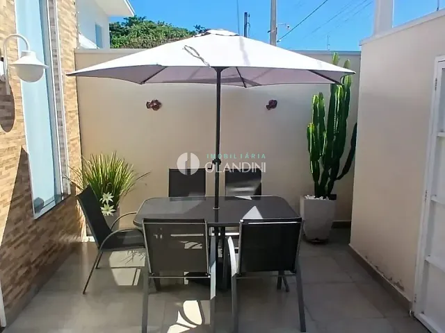 Casa com 150m² 2 quartos e 1 banheiro, à venda, no bairro Jatobá em Artur Nogueira