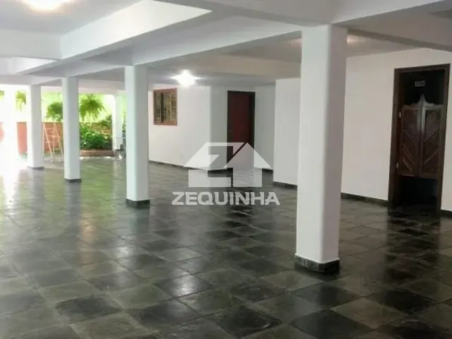 Casa com 275m² 6 quartos e 2 banheiros, à venda, no bairro Bela Vista em Osasco