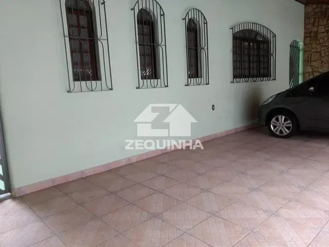 Casa com 275m² 6 quartos e 2 banheiros, à venda, no bairro Bela Vista em Osasco