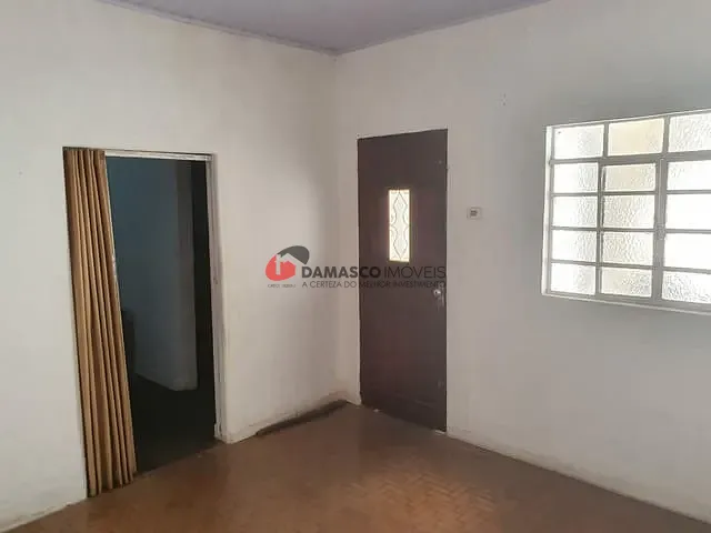 Casa com 112m² 2 quartos e 1 banheiro, à venda, no bairro Santa Maria em São Caetano do Sul