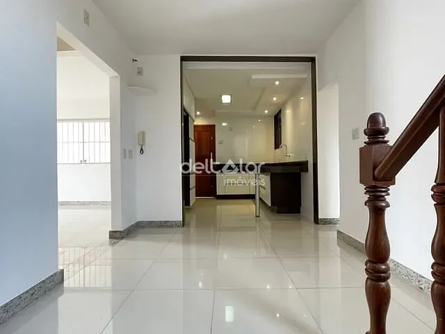 Casa com 190m² 5 quartos e 3 banheiros, à venda, no bairro Planalto em Belo Horizonte