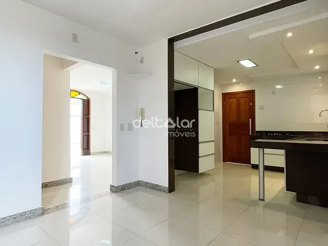 Casa com 190m² 5 quartos e 3 banheiros, à venda, no bairro Planalto em Belo Horizonte