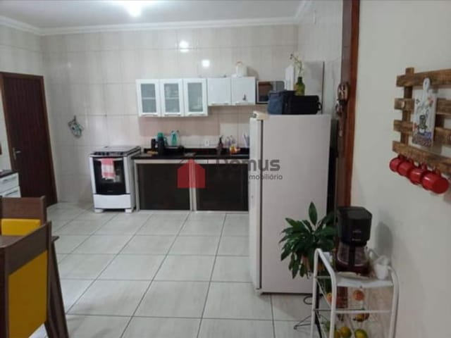 Casa com 172m², à venda, no bairro Residencial e Comercial Cidade Morumbi em Pindamonhangaba