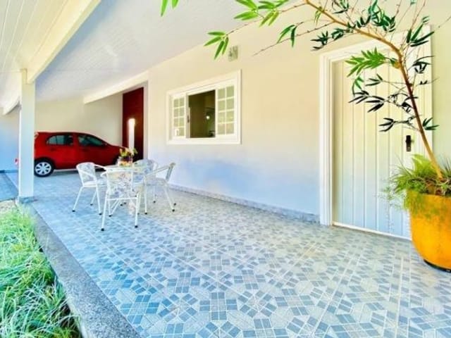 Casa com 360m² 4 quartos e 3 banheiros, à venda ou para alugar, no bairro Urbanova em São José dos Campos