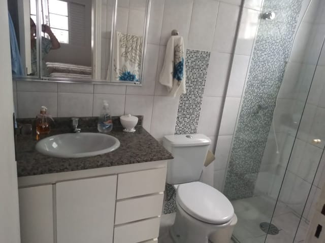 Casa com 360m² 4 quartos e 3 banheiros, à venda ou para alugar, no bairro Urbanova em São José dos Campos