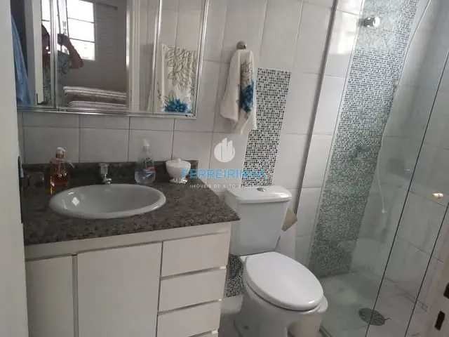 Casa com 360m² 4 quartos e 3 banheiros, à venda ou para alugar, no bairro Urbanova em São José dos Campos
