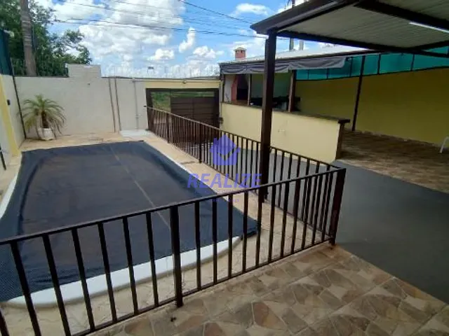 Casa com 200m² 1 quarto e 1 banheiro, à venda, no bairro Jardim Palos Verdes em Botucatu