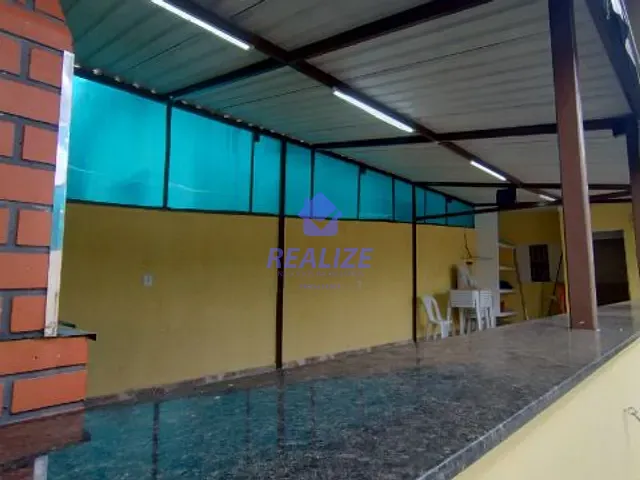 Casa com 200m² 1 quarto e 1 banheiro, à venda, no bairro Jardim Palos Verdes em Botucatu