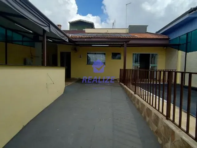 Casa com 200m² 1 quarto e 1 banheiro, à venda, no bairro Jardim Palos Verdes em Botucatu