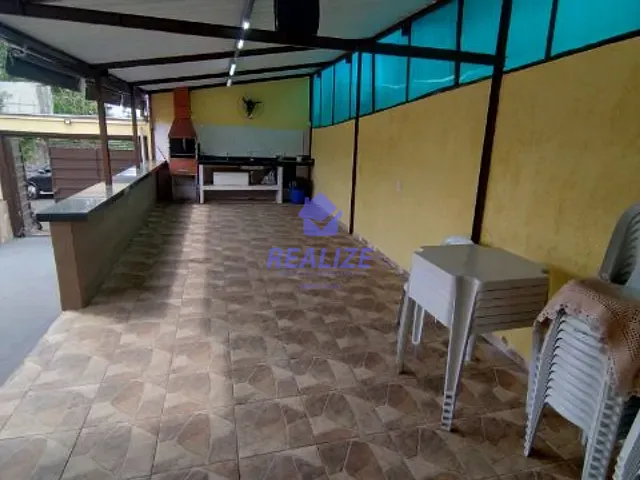 Casa com 200m² 1 quarto e 1 banheiro, à venda, no bairro Jardim Palos Verdes em Botucatu