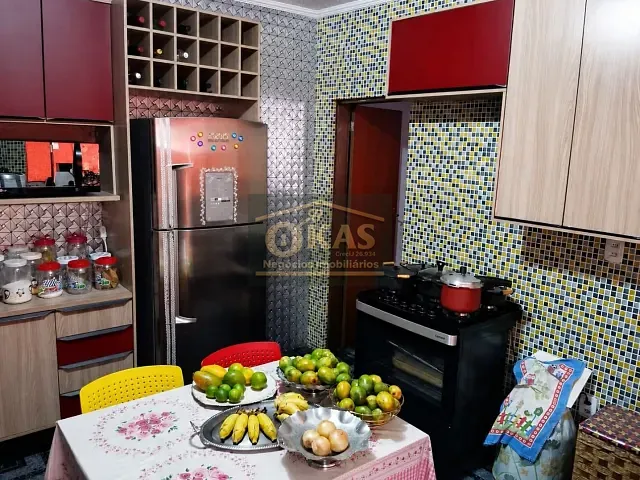 Casa com 250m² 2 quartos e 2 banheiros, à venda, no bairro Vila Santa Margarida em Ferraz de Vasconcelos