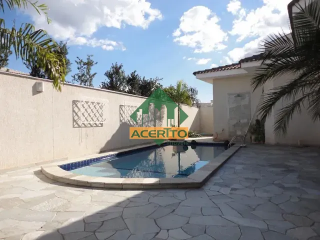 Casa com 525m² 3 quartos e 5 banheiros, à venda, no bairro Aeroporto em Araçatuba
