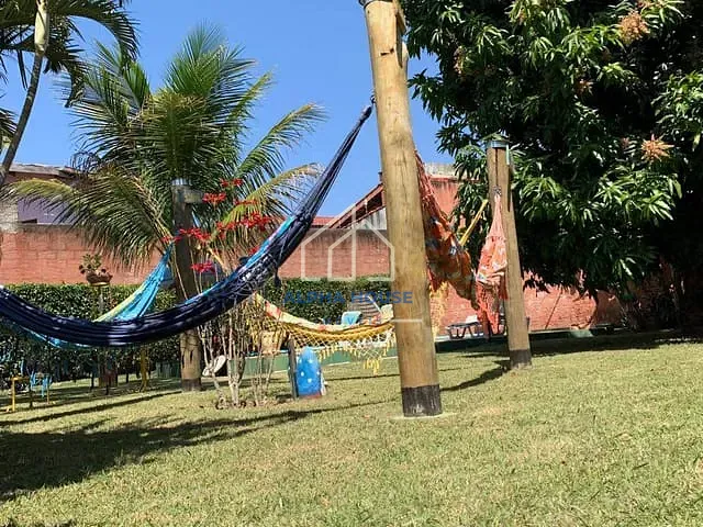 Casa com 675m² 3 quartos e 3 banheiros, à venda, no bairro Lessa em Pindamonhangaba