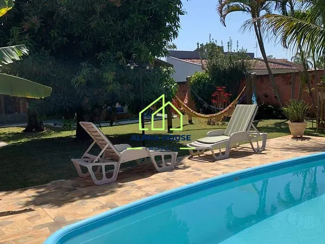 Casa com 675m² 3 quartos e 3 banheiros, à venda, no bairro Lessa em Pindamonhangaba