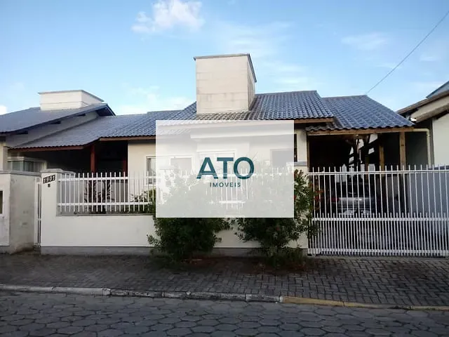 Casa com 172m² 2 quartos e 1 banheiro, à venda, no bairro areias em Itapema