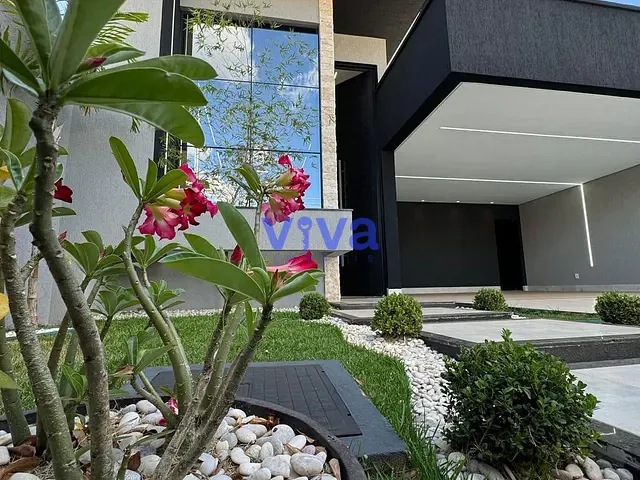 Casa com 200m² 4 quartos e 4 banheiros, à venda, no bairro Moinho dos Ventos em Goiânia