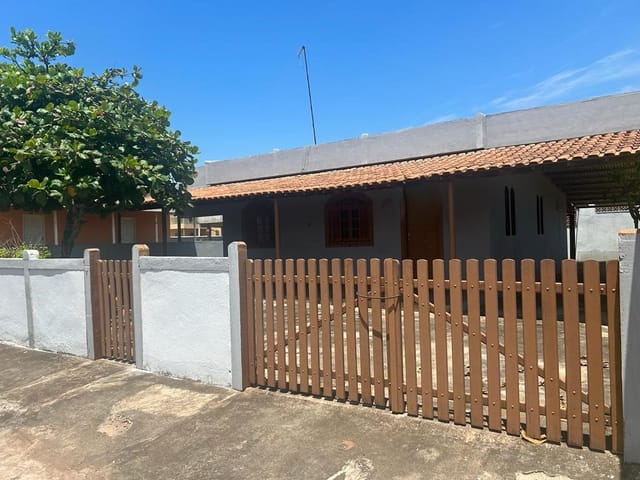 Casa com 340m² 3 quartos e 2 banheiros, à venda, no bairro Sossego em São Francisco de Itabapoana