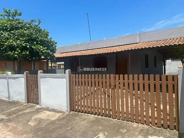 Casa com 340m² 3 quartos e 2 banheiros, à venda, no bairro Sossego em São Francisco de Itabapoana