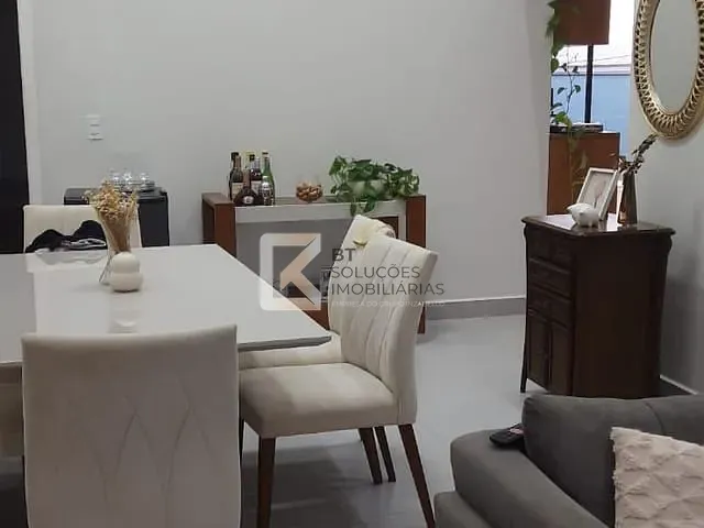 Casa com 219m² 3 quartos e 2 banheiros, à venda, no bairro Jardim Mantova em Indaiatuba