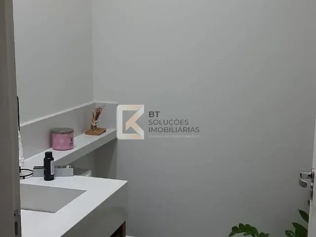 Casa com 219m² 3 quartos e 2 banheiros, à venda, no bairro Jardim Mantova em Indaiatuba