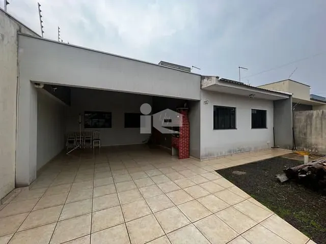 Casa com 162m² 3 quartos e 1 banheiro, à venda, no bairro Kasato Maru em Rolândia