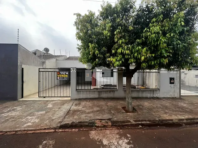 Casa com 162m² 3 quartos e 1 banheiro, à venda, no bairro Kasato Maru em Rolândia