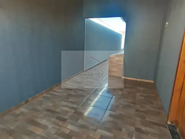 Casa 3 quartos e 1 banheiro, para alugar, no bairro Jardim Cidade Nova em Rolândia
