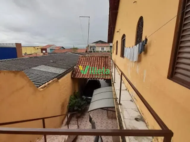 Casa 4 quartos e 2 banheiros, à venda, no bairro Vila Miranda em Itaquaquecetuba