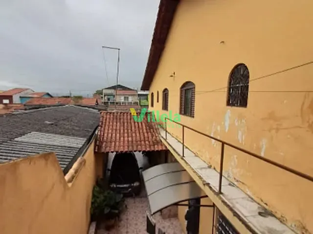 Casa 4 quartos e 2 banheiros, à venda, no bairro Vila Miranda em Itaquaquecetuba