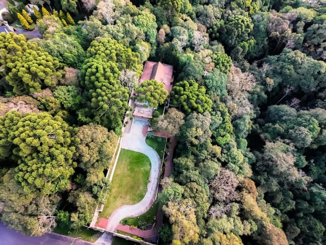 Casa com 2626m² 3 quartos e 6 banheiros, à venda, no bairro Cascatinha em Curitiba