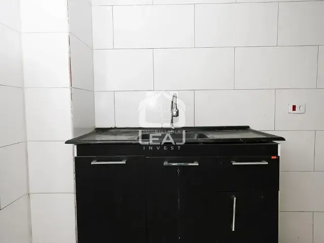 Casa 2 quartos e 1 banheiro, para alugar, no bairro Parque Regina em São Paulo
