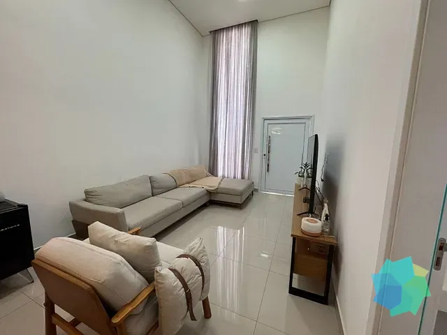 Casa com 180m², à venda, no bairro Jardim Guarujá em Salto