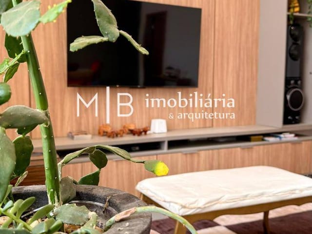Casa 3 quartos e 2 banheiros, à venda, no bairro Colinas da Serra III em Lavras