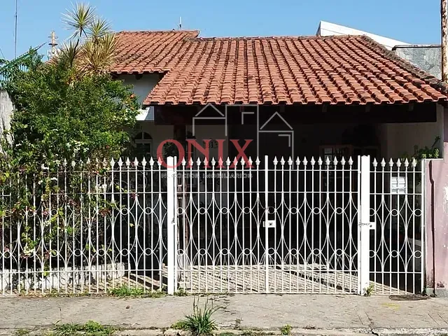 Casa com 201m² 4 quartos e 2 banheiros, à venda, no bairro Vila Mogilar em Mogi das Cruzes
