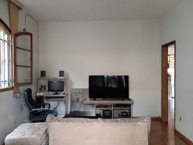 Casa 3 quartos e 2 banheiros, à venda, no bairro Santinho em Ribeirão das Neves