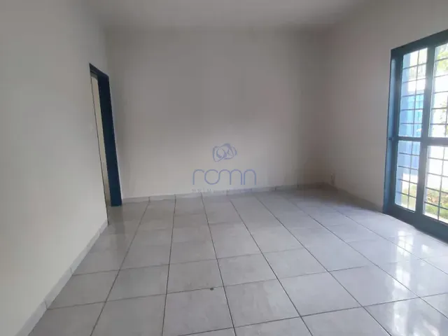 Casa 5 quartos e 2 banheiros, para alugar, no bairro Parque Industrial em São José do Rio Preto
