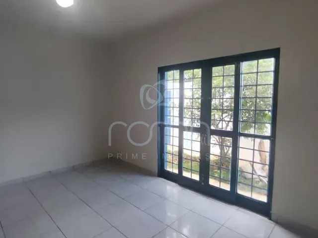 Casa 5 quartos e 2 banheiros, para alugar, no bairro Parque Industrial em São José do Rio Preto